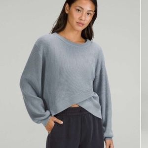 LULULEMON Reversible Crossover Sweater Chambray Sz 6 Pre-Owned